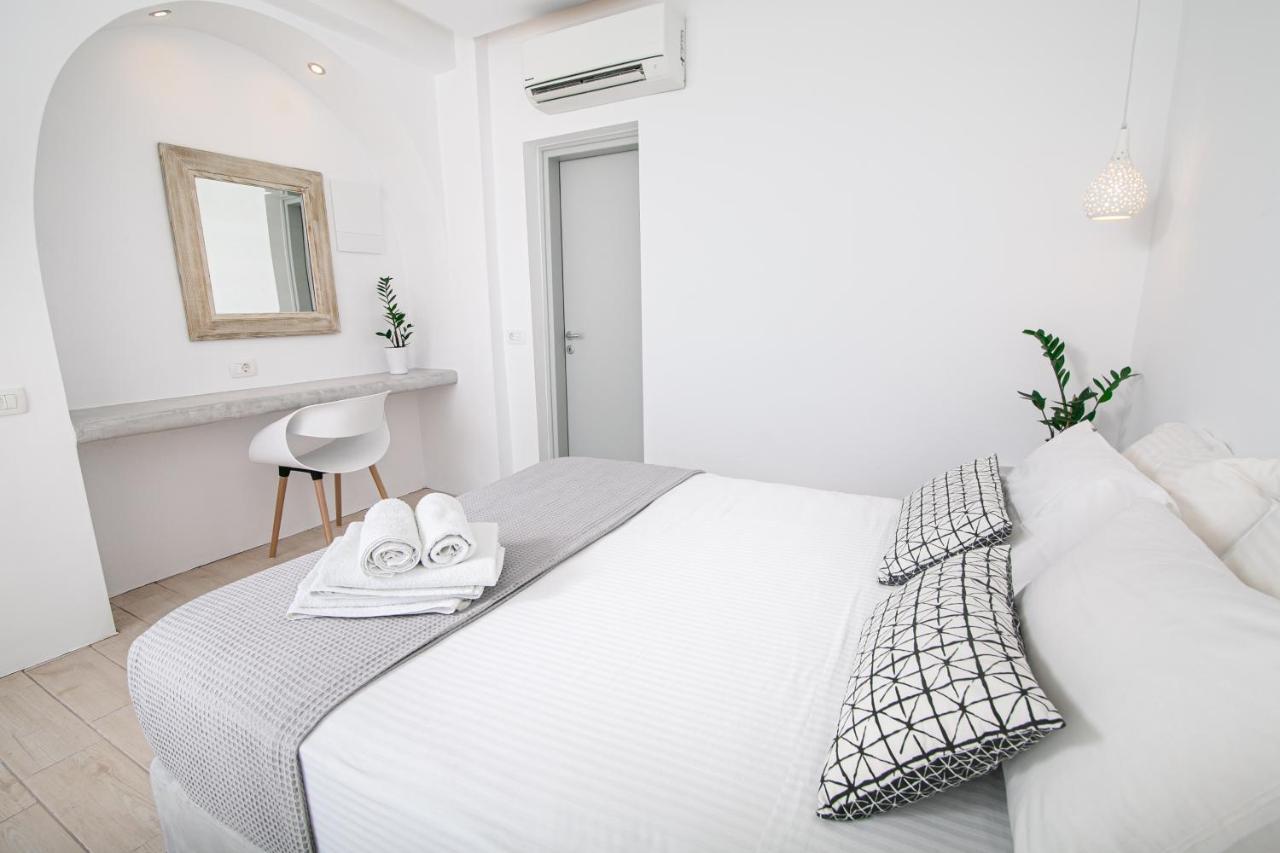 Sensia Luxury Studio With Hot Tub Οία Εξωτερικό φωτογραφία
